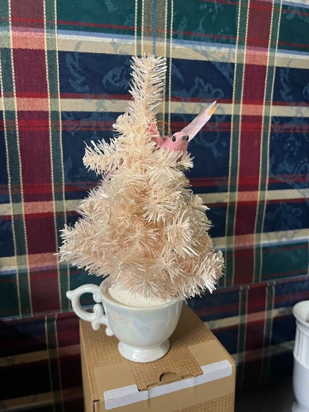 Cute Pink Holiday Decor Christmas Tree Bird Retro NWT